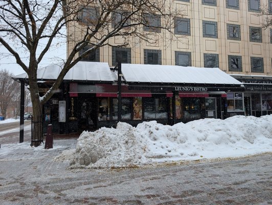 Leunig's Bistro by null