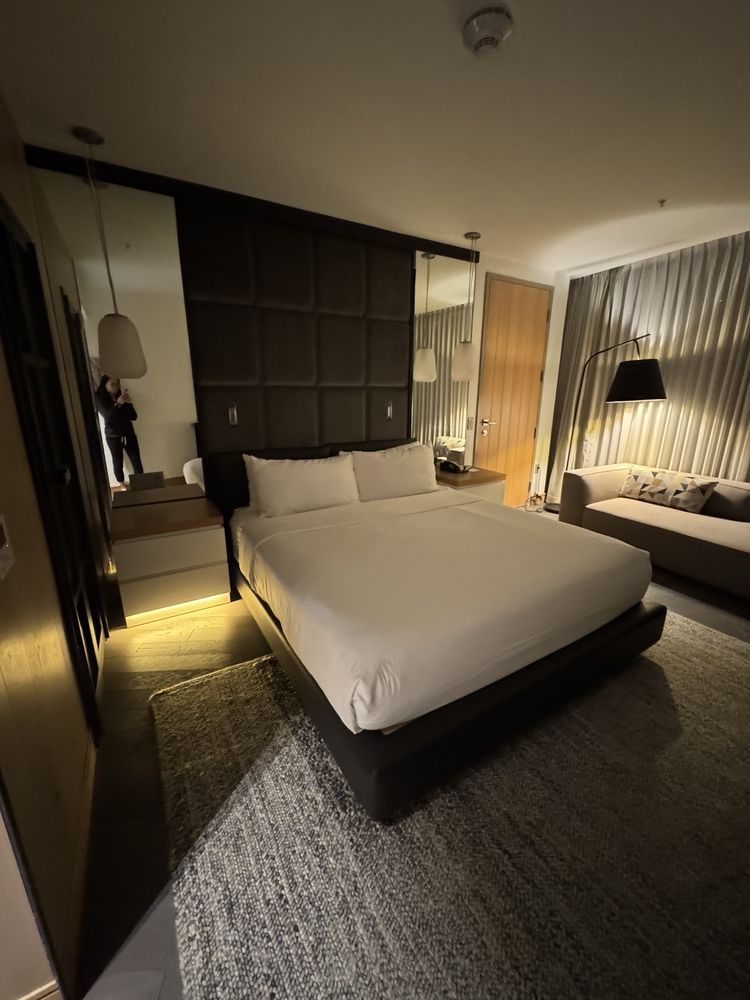 The Windsor Suites