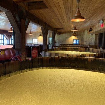 Maker's Mark Distillery - Bubbly! - Tours Near Me - Loretto, Kentucky
