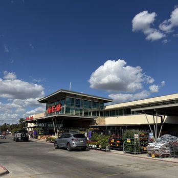 H-E-B - Grocery Near Me - Cedar Park, Texas