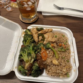 Sichuan Pepper Express - Combo 2 with beef broccoli and king pao chicken and fried rice - Chinese Near Me - Houston, Texas