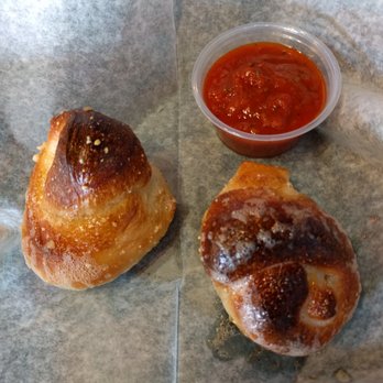 Brooklyn Pizza and Pasta - Garlic Knots - Pizza Near Me - Cincinnati, Ohio