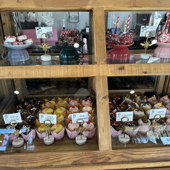 Pinkitzel - Cupcakes Near Me - Tulsa, Oklahoma