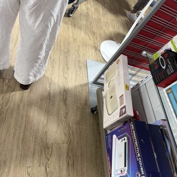 HomeGoods - The check out lines are always a mile long and never enough cashiers. - Home Decor Near Me - Highland Village, Texas HomeGoods - The check out lines are always a mile long and never enough cashiers. - Home Decor Near Me - Highland Village, Texas
