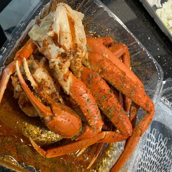 Lotus Seafood - 1lb of boil snow crabs - Cajun/Creole Near Me - Houston, Texas Lotus Seafood - 1lb of boil snow crabs - Cajun/Creole Near Me - Houston, Texas