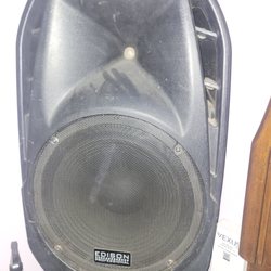 WiFixIt - I need to fix the speaker stereo.It turns on, but I don't sound loud.It sounds so crawled in minute and it sounds slow , so be happy to it