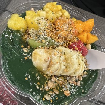 Anake's Juice Bar - The Hulk - Juice Bars & Smoothies Near Me - Koloa, Hawaii