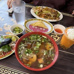 Pho 888 - Pho & pad see ew