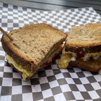 Salt N' Peppa - Breakfast sandwich - Burgers Near Me - Los Angeles, California Salt N' Peppa - Breakfast sandwich - Burgers Near Me - Los Angeles, California