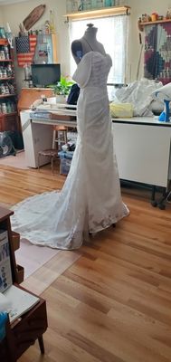 dress alterations - Need a last-minute dress alteration? 👗⏰ We’re here to help!
Our alteration studio specializes in fast, high-quality dress tailoring—most jobs are ready the same day! Whether it’s a quick hem, adjustment, or full alteration, our experienced team delivers professional results on your schedule. Walk-ins and urgent requests are always welcome—perfect for last-minute events or unexpected wardrobe emergencies. 💃⚡ Trust us for precise, friendly, and speedy service that fits your timeline!