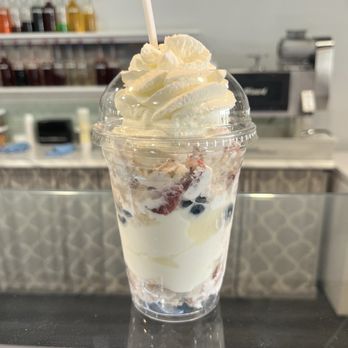 Flavors Snoballs & Ice Cream - Berry Chantilly ice cream - Ice Cream & Frozen Yogurt Near Me - Kenner, Louisiana Flavors Snoballs & Ice Cream - Berry Chantilly ice cream - Ice Cream & Frozen Yogurt Near Me - Kenner, Louisiana