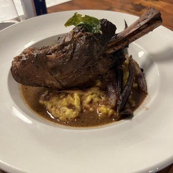 Common Restaurant - Braised Lamb Shank... - Cocktail Bars Near Me - Savannah, Georgia Common Restaurant - Braised Lamb Shank... - Cocktail Bars Near Me - Savannah, Georgia