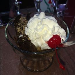Fudge Brownie Sundae