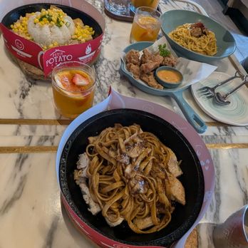 Petit Potato - Taiwanese Near Me - Toronto, Ontario