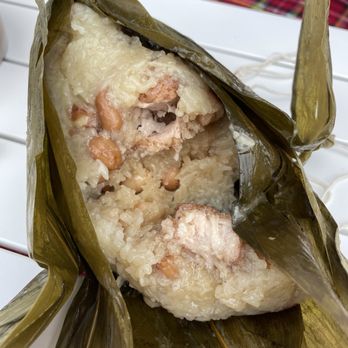 New Hwong Kok - Sticky rice with peanuts and pork - Dim Sum Near Me - San Jose, California New Hwong Kok - Sticky rice with peanuts and pork - Dim Sum Near Me - San Jose, California