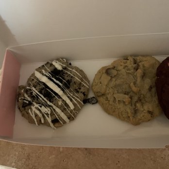 Crumbl - Cinco Ranch - Bakeries Near Me - Katy, Texas