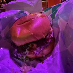 Fat Arnie's Sandwich Shop - Arnie Burger