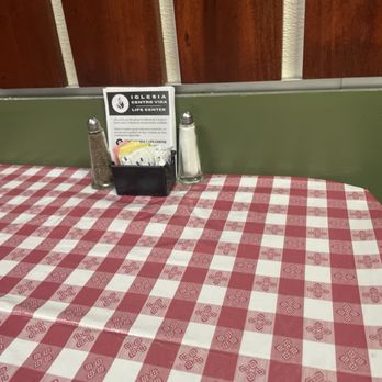 Leo’s Italian Grill - Table area - Italian Near Me - Cedar Creek, Texas Leo’s Italian Grill - Table area - Italian Near Me - Cedar Creek, Texas