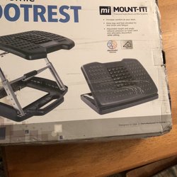 Walmart - Ergonomic foot rest
