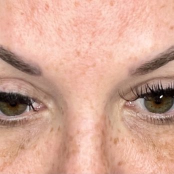 Royalty Salon & Spa - Uneven application. Notable loss right at inner eye. Left lateral eye lash slippage and drooping. - Eyelash Service Near Me - Venice, Florida Royalty Salon & Spa - Uneven application. Notable loss right at inner eye. Left lateral eye lash slippage and drooping. - Eyelash Service Near Me - Venice, Florida