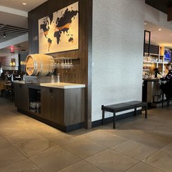 Cooper’s Hawk Winery & Restaurant - Decor