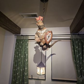 Great Heart Brewing - Strange lamp, I need to know more - Burgers Near Me - Olivette, Missouri