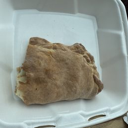 Stromboli so big I took half of it home! Stromboli so big I took half of it home!
