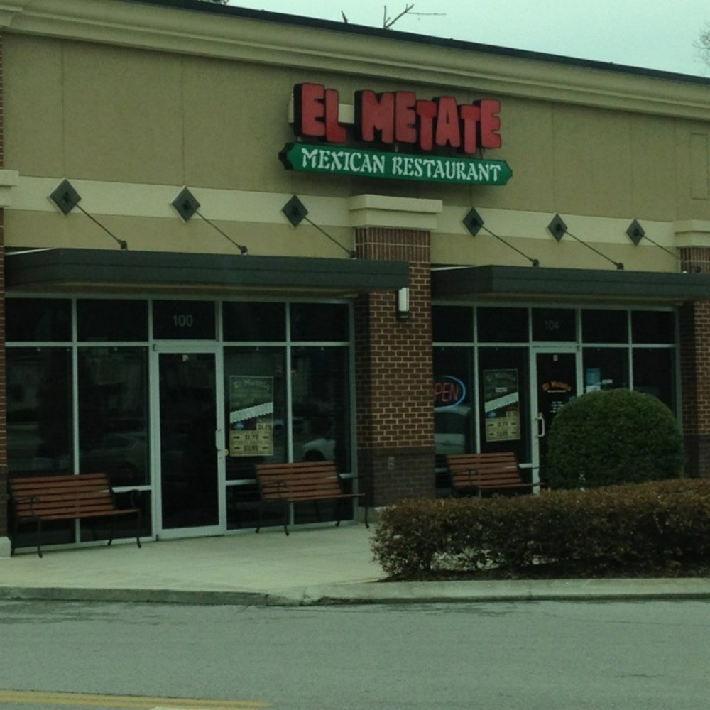 El Metate Mexican Restaurant - Front Entrance - Mexican Near Me - Hixson, Tennessee