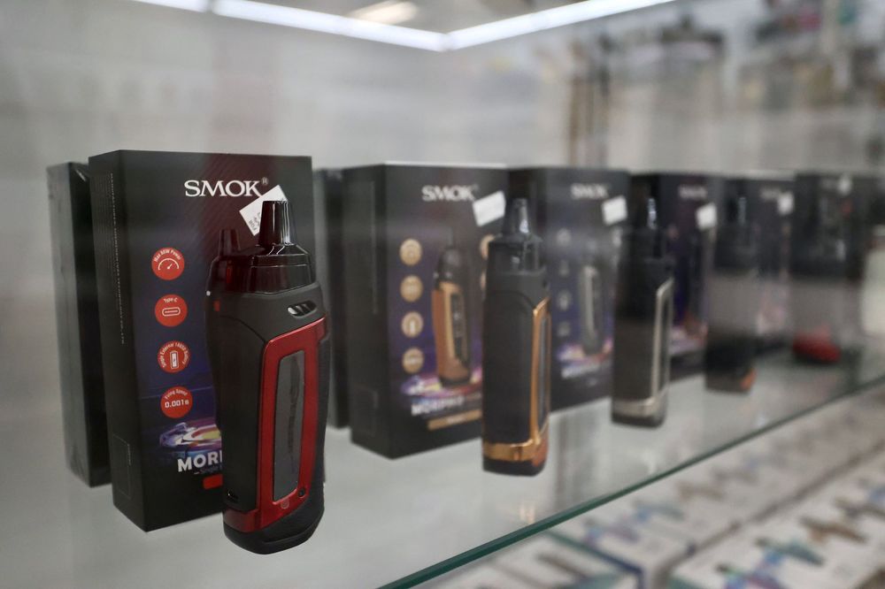 SMOKER’S PARADISE Updated October 2024 19 Photos 1970 Ridge Rd