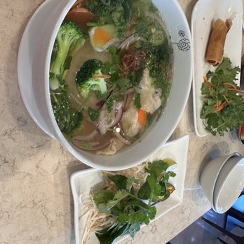 V Bistro - Wonton pho - Vietnamese Near Me - Conroe, Texas