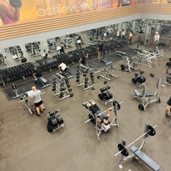 LA Fitness - Free Weights Section