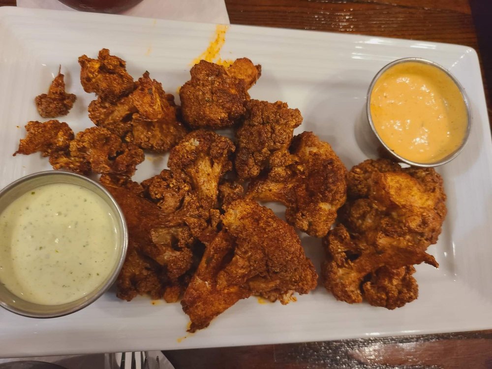 Cedar Creek Grill House Logo