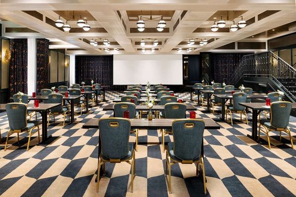 The Candler Hotel Atlanta, Curio Collection by Hilton by null