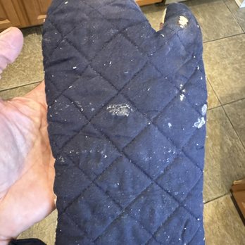 Shoreline Properties - Oven mitt - really inviting to use.... - Vacation Rentals Near Me - Ocean City, Maryland