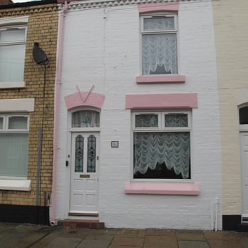 Fab 4 Taxi Tours - Ringo's childhood home - Tours Near Me Fab 4 Taxi Tours - Ringo's childhood home - Tours Near Me