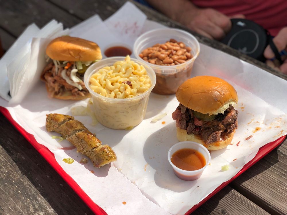 Brown's Bar-B-Que