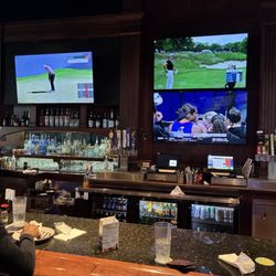 Hickory Tavern - Bar seating