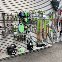 Sheridan Nurseries Scarborough - Gardening tools