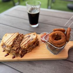 Tiny Bites Good Eats