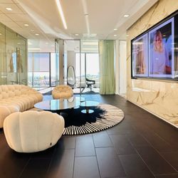 Daniel Alain - Reception area