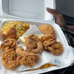 Sundays Eatery - The fresh shrimp