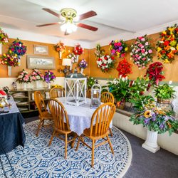 Woods Enchanted Florist - Woods Enchanted Florist