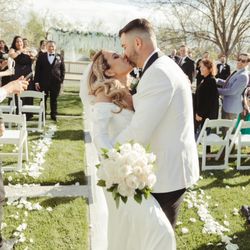 La Grande Wedding & Event Center - Ceremony space with lake and fountain