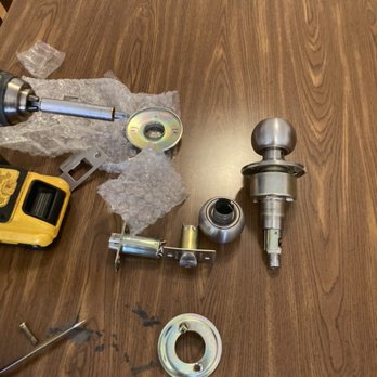 Locksmith Easy - Door knobs installation - Keys & Locksmiths Near Me - Brooklyn, New York Locksmith Easy - Door knobs installation - Keys & Locksmiths Near Me - Brooklyn, New York