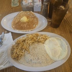 D'place Cafe - Eggs, chicken fried steak, hash brown potatoes & pancake. Delicious & GREAT server's