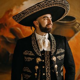 Custom made traje de Charro Custom made traje de Charro