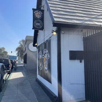 OMG Burgers and More - Front entrance - Burgers Near Me - Long Beach, California