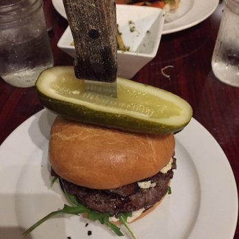 The Chef's Table - Sun Fed Sun Fed Ranch Ground Beef Shaft's Bleu Cheese Burger - New American Near Me - Rocklin, California