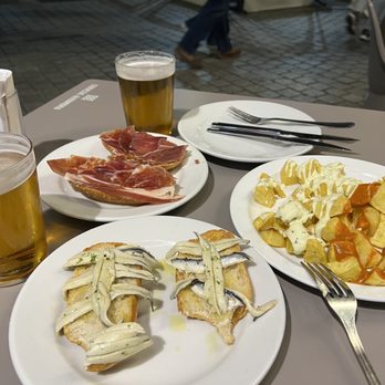 Alhambra - Spanish Near Me - Madrid, M Alhambra - Spanish Near Me - Madrid, M
