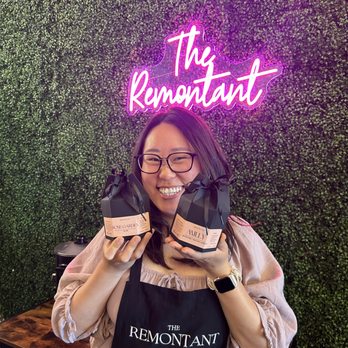 The Remontant - Two custom made candles made during our candle making class - Gift Shops Near Me - Kirkland, Washington